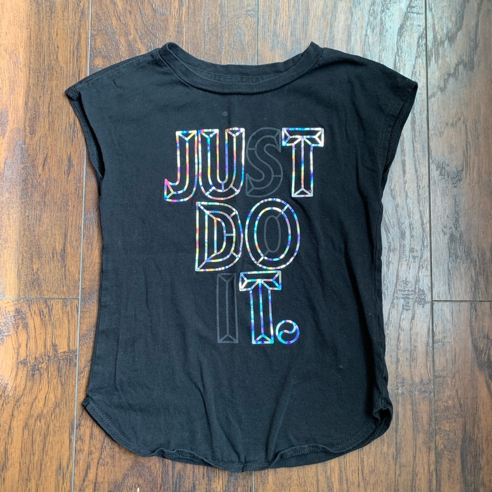 The Nike Tee black